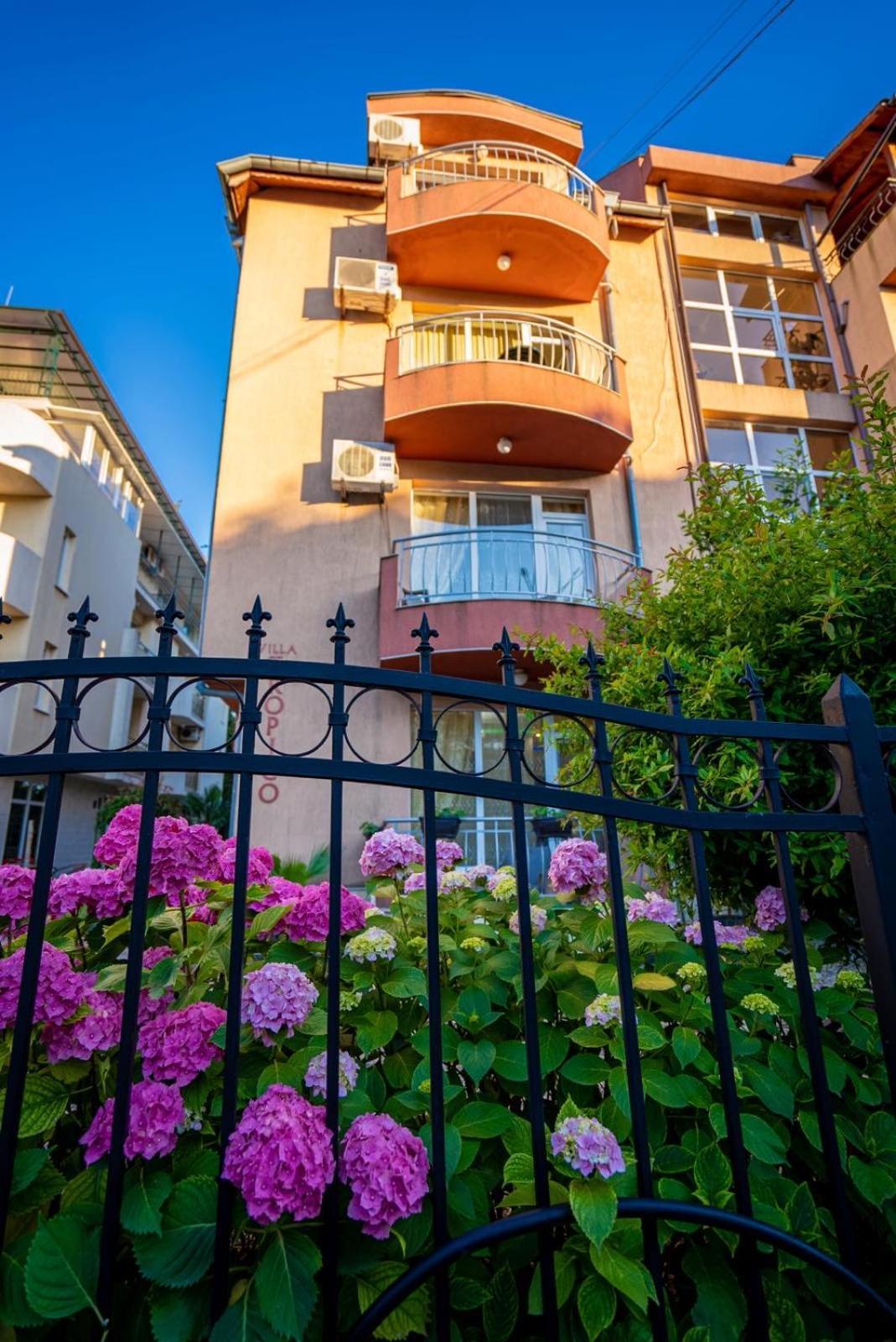 Ar Luxury Apartments 라브다 외부 사진